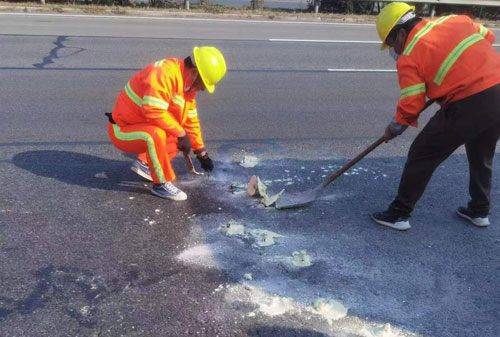 沙坪坝公路下沉注浆加固